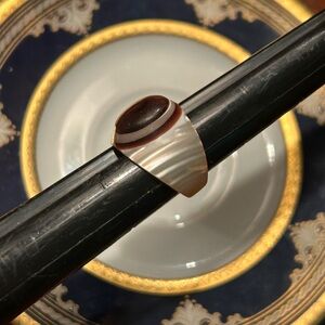 Vintage Shell & Horn Ring